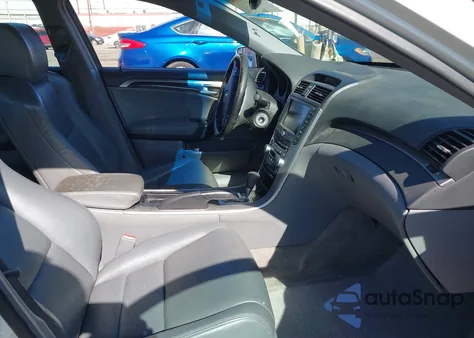 2005 Acura Tl z USA, uszkodzony, nr VIN 19UUA66205A041838